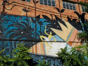 Détail de la fresque réalisée par Adec & Nhobi Place du Souvenir