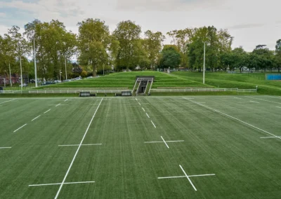 Baiona, en langue basque c'est Bayonne 2 En plein centre ville de Bayonne on découvre ce terrain de rugby parfaitement entretenu